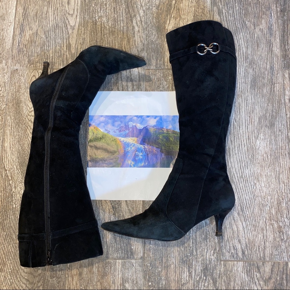 Bandolino suede boots